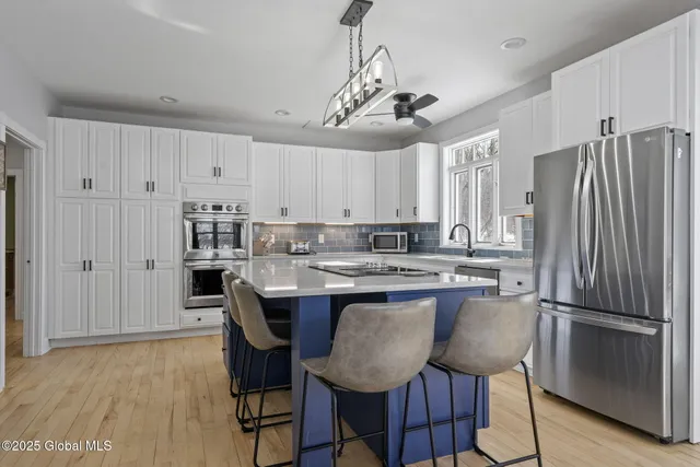 $2,279,000 | 736 Highway 9P, Saratoga Springs, NY 12866