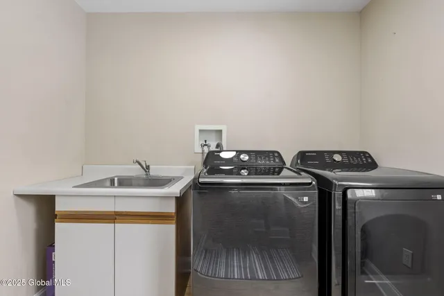 $2,279,000 | 736 Highway 9P, Saratoga Springs, NY 12866