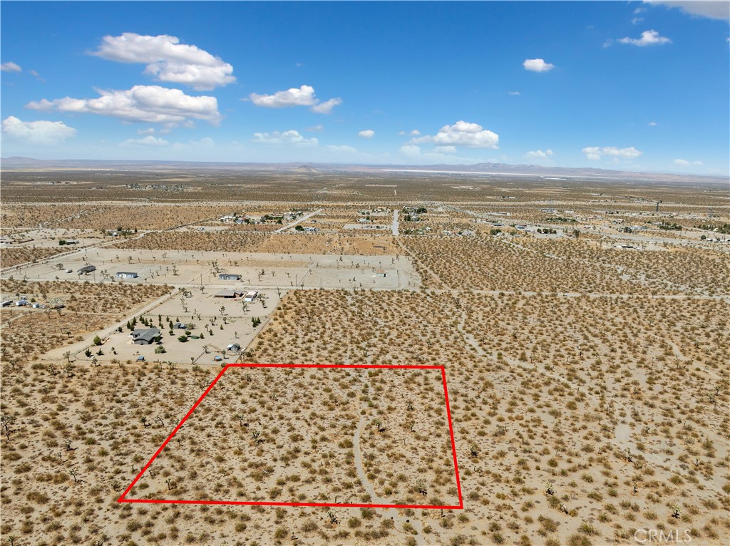 2 Wintergreen Road Pinon Hills, CA 92372 - Photo 4 of 14