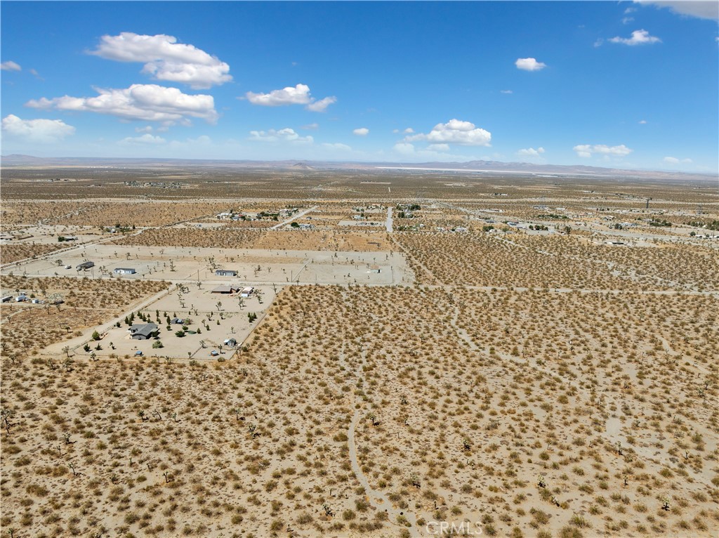 2 Wintergreen Road Pinon Hills, CA 92372 - Photo 9 of 14