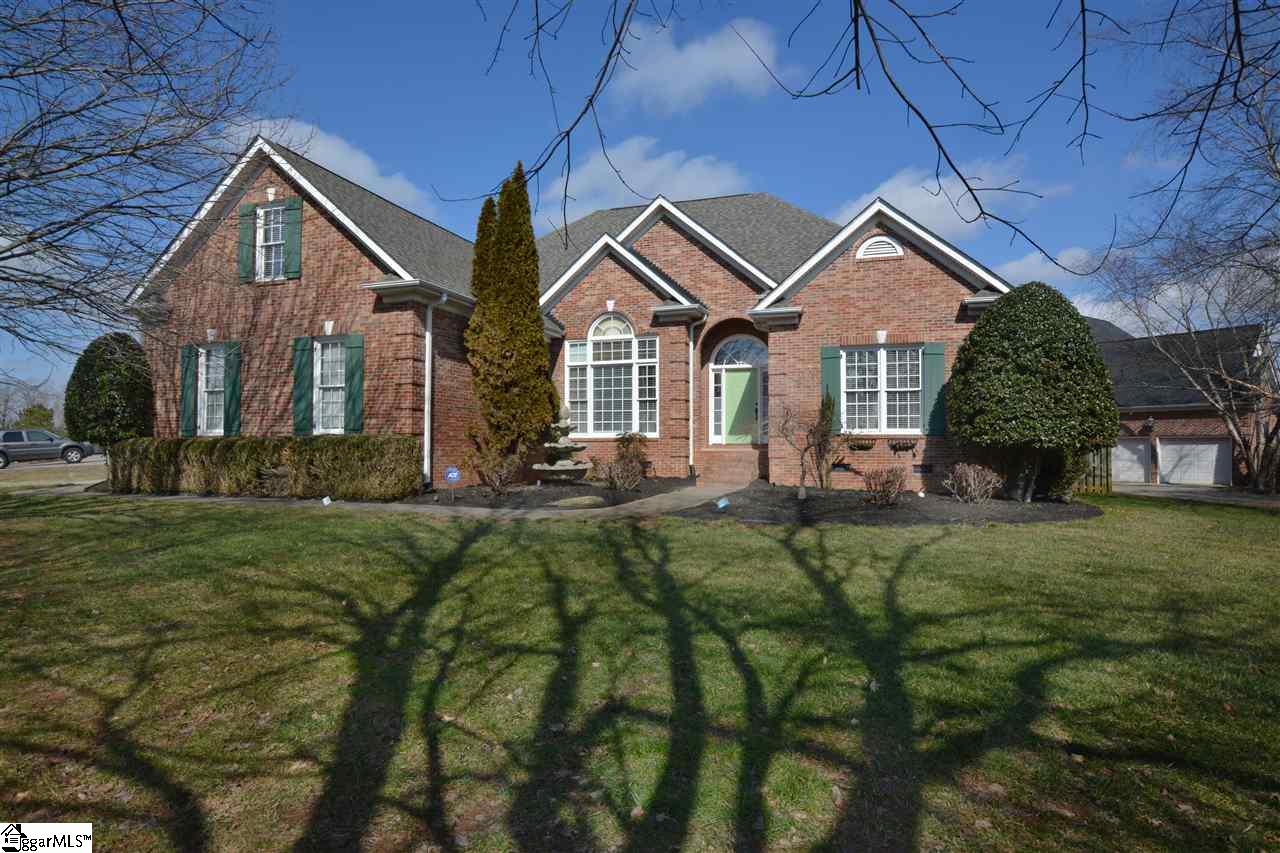 402 Park Ridge Circle Greer, SC 29651 - Photo 1 of 36 Gallery Image 1
