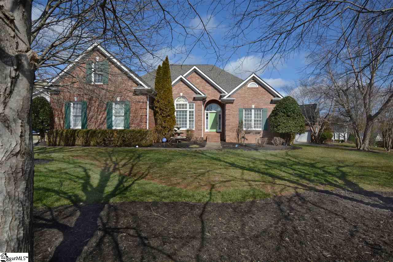 402 Park Ridge Circle Greer, SC 29651 - Photo 2 of 36 Gallery Image 2