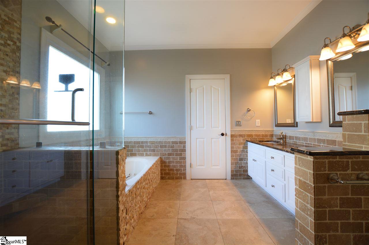 402 Park Ridge Circle Greer, SC 29651 - Photo 24 of 36 Gallery Image 24