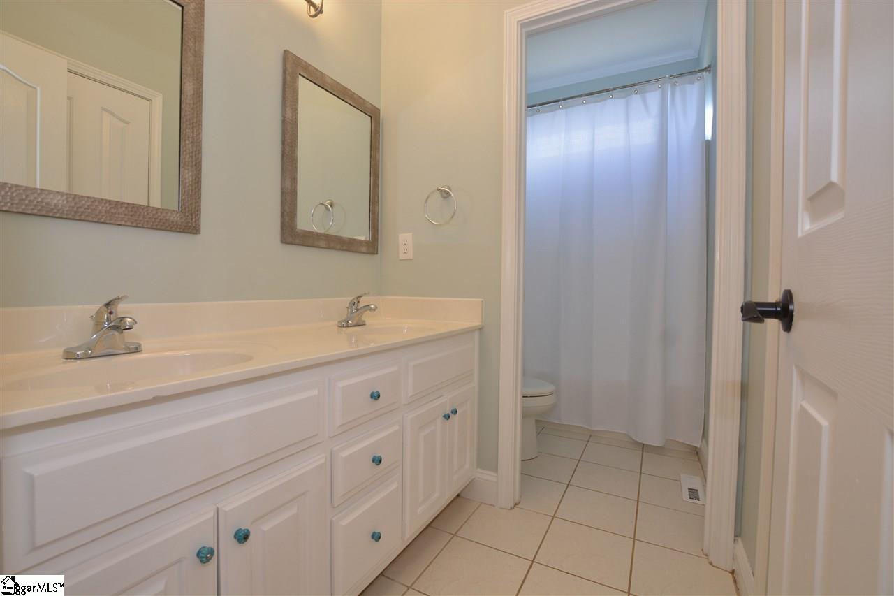 402 Park Ridge Circle Greer, SC 29651 - Photo 30 of 36 Gallery Image 30