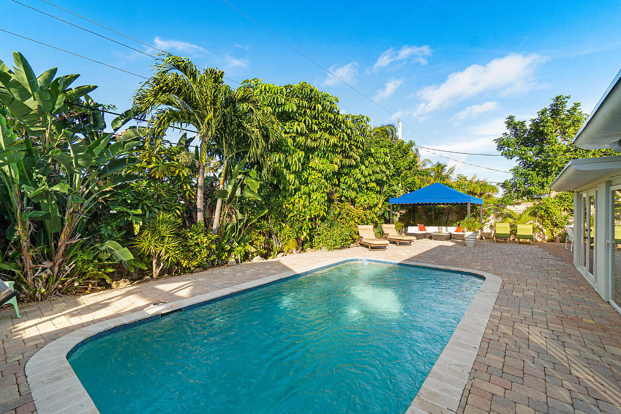 455 Northeast 28th Terrace Boca Raton, FL 33431 - Photo 20 of 31 Pool