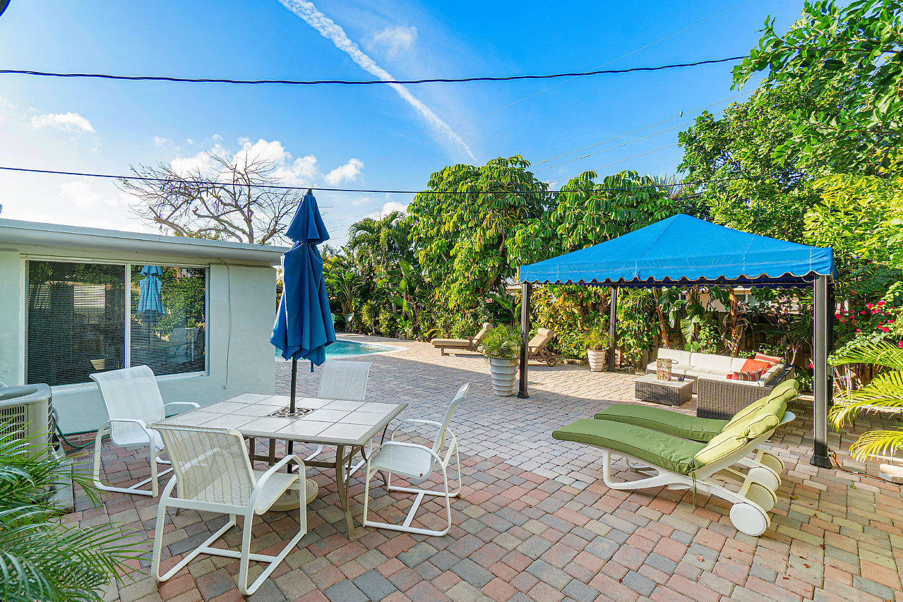 455 Northeast 28th Terrace Boca Raton, FL 33431 - Photo 24 of 31 Backyard