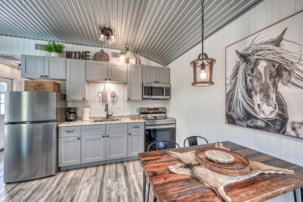48 Kneese Road Fredericksburg, TX 78624 - Photo 38 of 43