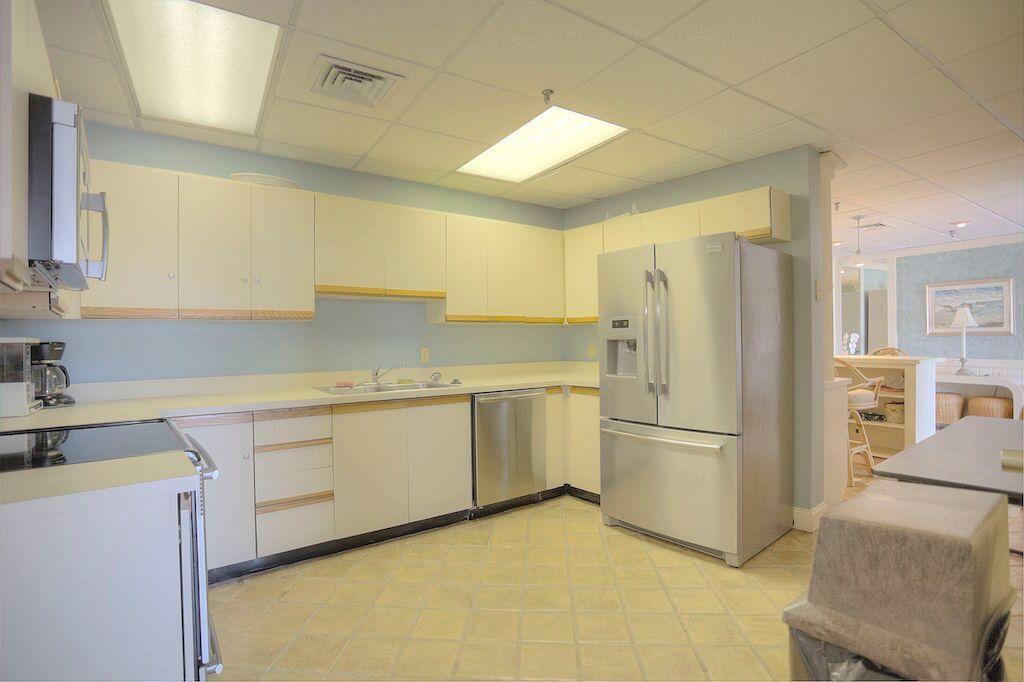 300 Ocean Trail Way, Unit 805 Jupiter, FL 33477 - Photo 23 of 27 club room2