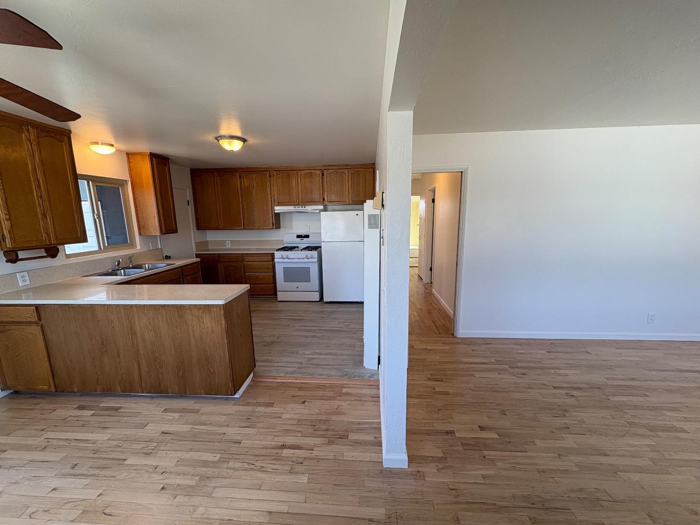 1675 Luxton Street Seaside, CA 93955 - Photo 11 of 33