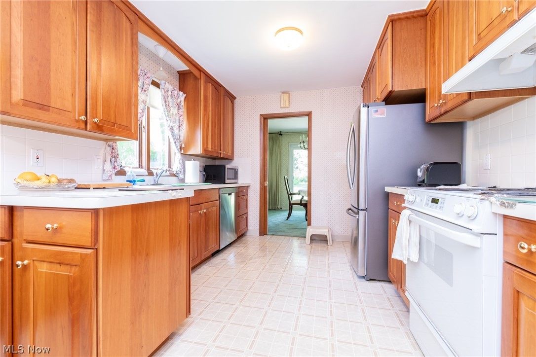 2794 Belgrave Road Cleveland, OH 44124 - Photo 7 of 31 Gallery Image 7