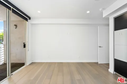 $985,000 | 1129 Larrabee Street, Unit 6, West Hollywood, CA 90069