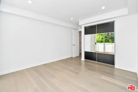 $985,000 | 1129 Larrabee Street, Unit 6, West Hollywood, CA 90069