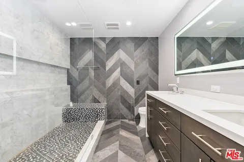 $985,000 | 1129 Larrabee Street, Unit 6, West Hollywood, CA 90069