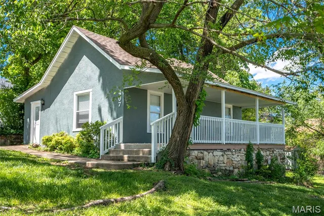 $519,000 | 405-407 West College Street, Branson, MO 65616