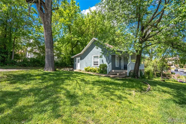 $519,000 | 405-407 West College Street, Branson, MO 65616