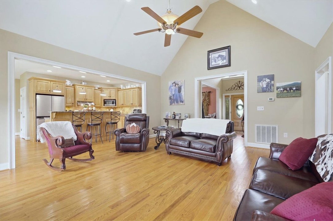 114 Terrapin Crossing Road Pickens, SC 29671 - Photo 12 of 45 Gallery Image 12