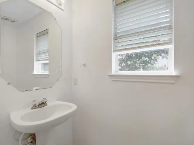 $1,750 | 13600 Briarcreek Loop, Manor, TX 78653