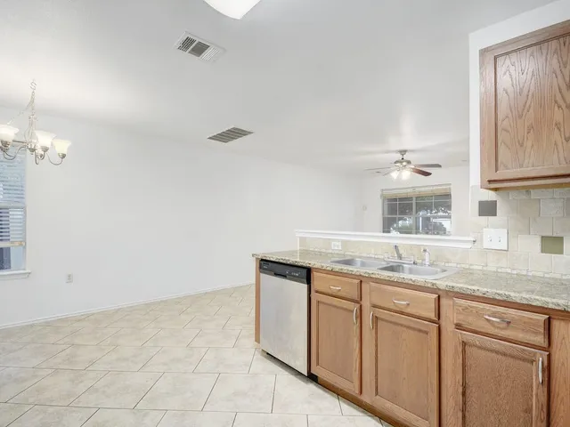 $1,750 | 13600 Briarcreek Loop, Manor, TX 78653