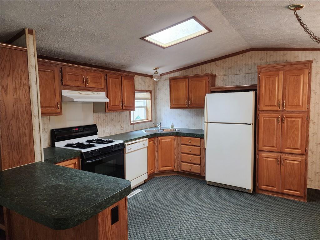 402 Forrest Hill Road Industry, PA 15052 - Photo 5 of 18 Gallery Image 5
