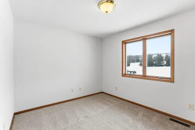 $380,000 | 1637 87th Avenue, Hammond, WI 54015