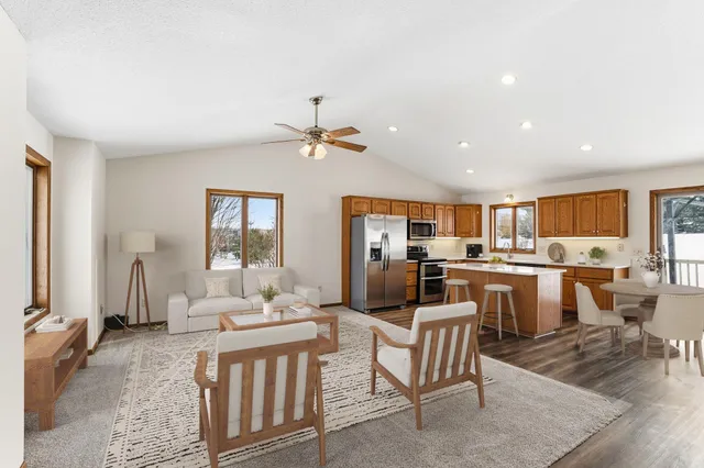 $380,000 | 1637 87th Avenue, Hammond, WI 54015