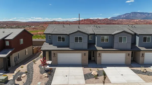 $404,888 | 4005 Razor Drive, Unit 116, Washington, UT 84780
