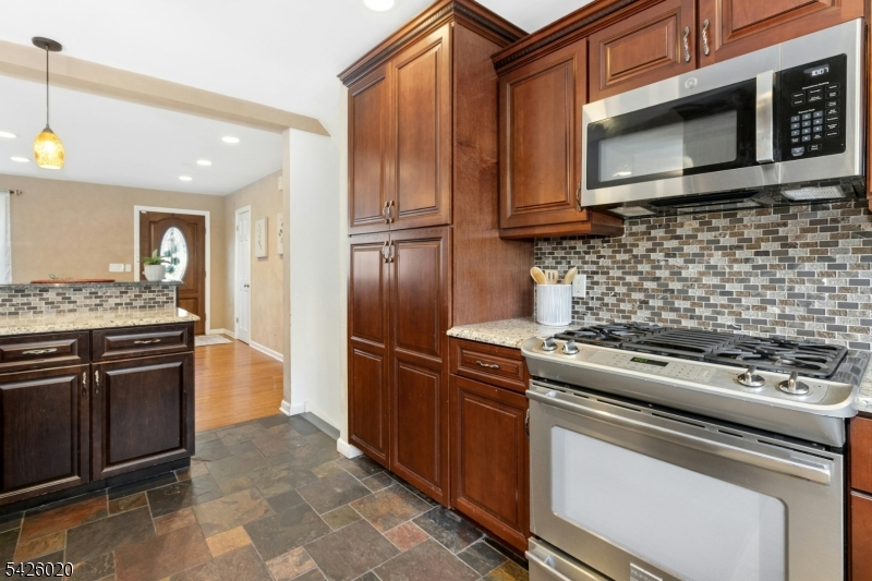 14 Brookdale Road Cranford, NJ 07016 - Photo 11 of 29