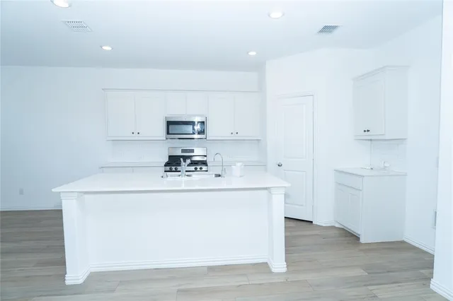 $2,350 | 520 Truman Street, Little Elm, TX 75068