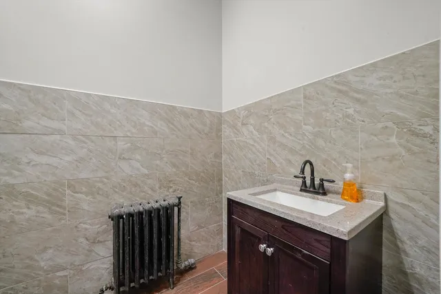 $900,000 | 2140 West Cermak Road, Chicago, IL 60608