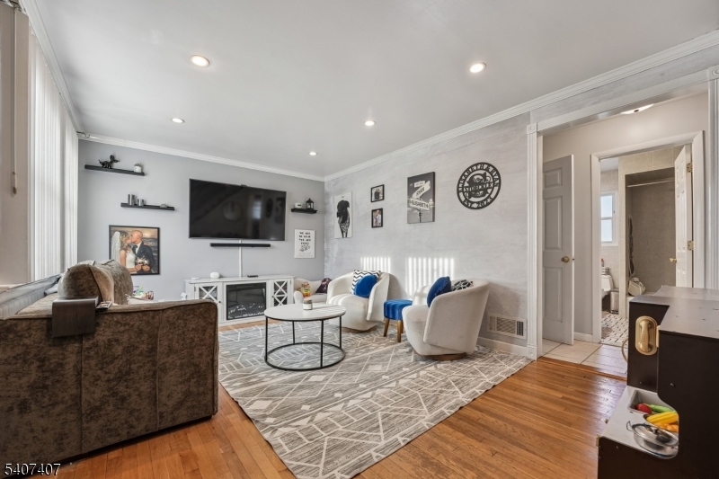 37 Mary Street Lodi, NJ 07644 - Photo 11 of 28