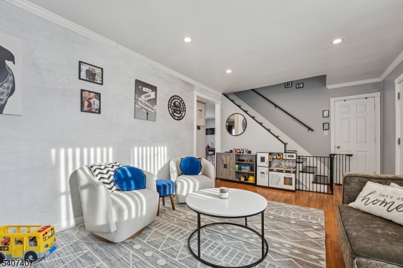 37 Mary Street Lodi, NJ 07644 - Photo 9 of 28