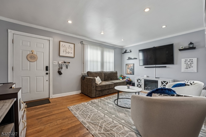 37 Mary Street Lodi, NJ 07644 - Photo 10 of 28