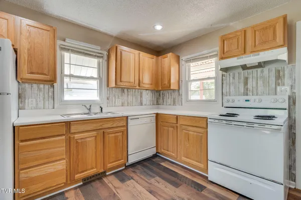 $199,000 | 111 West E Street, Elizabethton, TN 37643