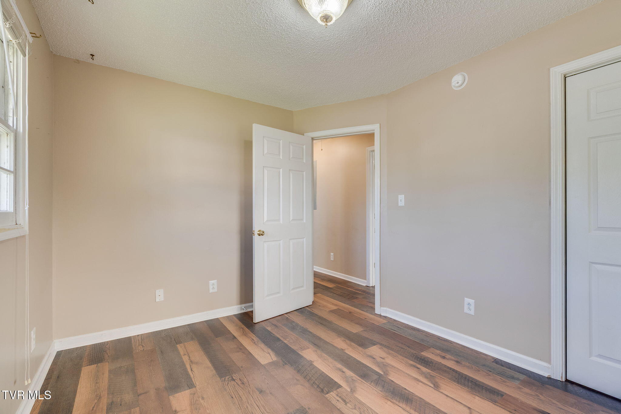 111 West E Street Elizabethton, TN 37643 - Photo 18 of 25 018