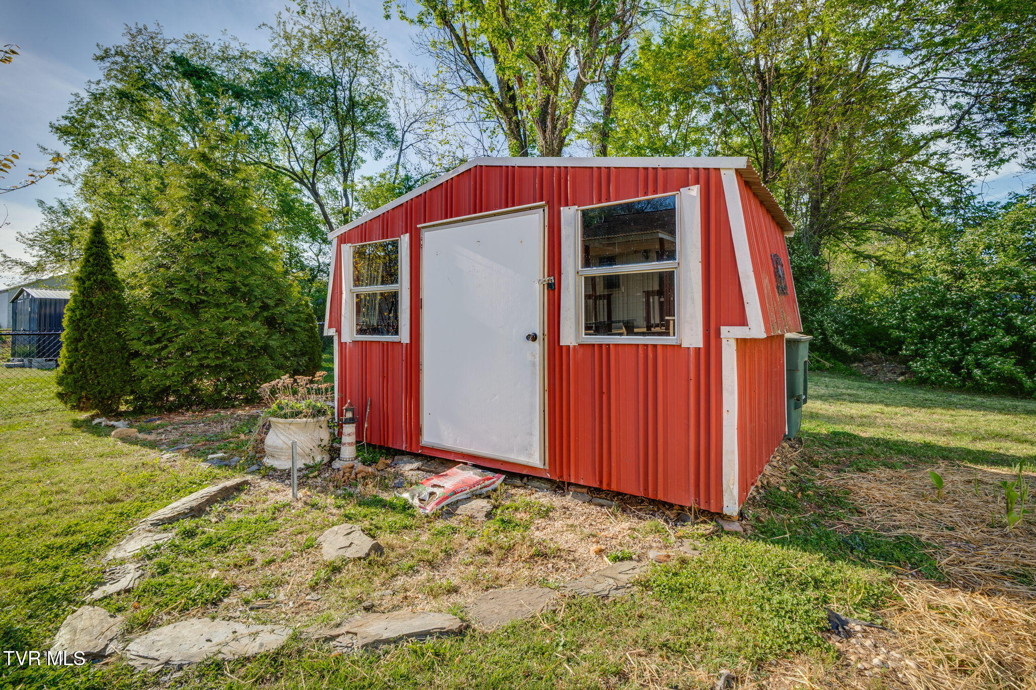 111 West E Street Elizabethton, TN 37643 - Photo 25 of 25 025