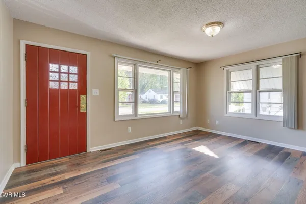 $199,000 | 111 West E Street, Elizabethton, TN 37643