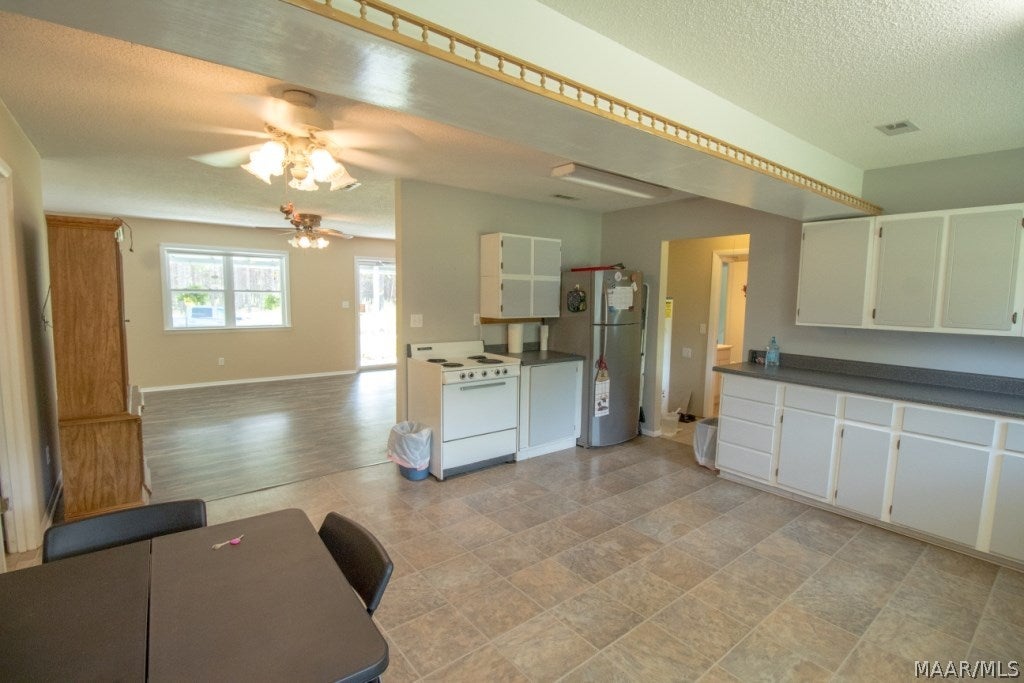547 Pioneer Road Hartford, AL 36344 - Photo 9 of 40 Gallery Image 9