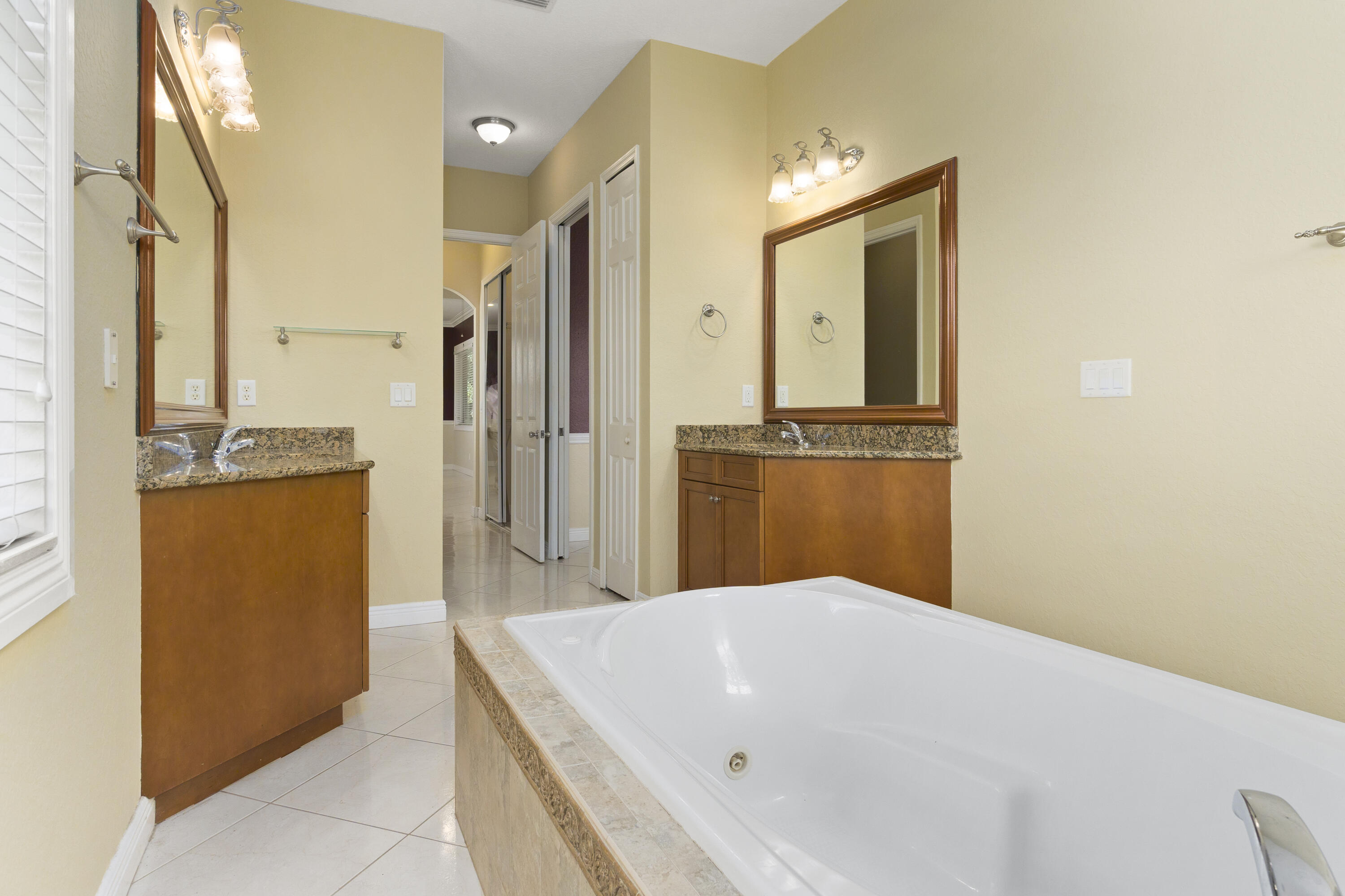 2716 Southeast Kern Road Port St. Lucie, FL 34984 - Photo 27 of 43 DSC08323