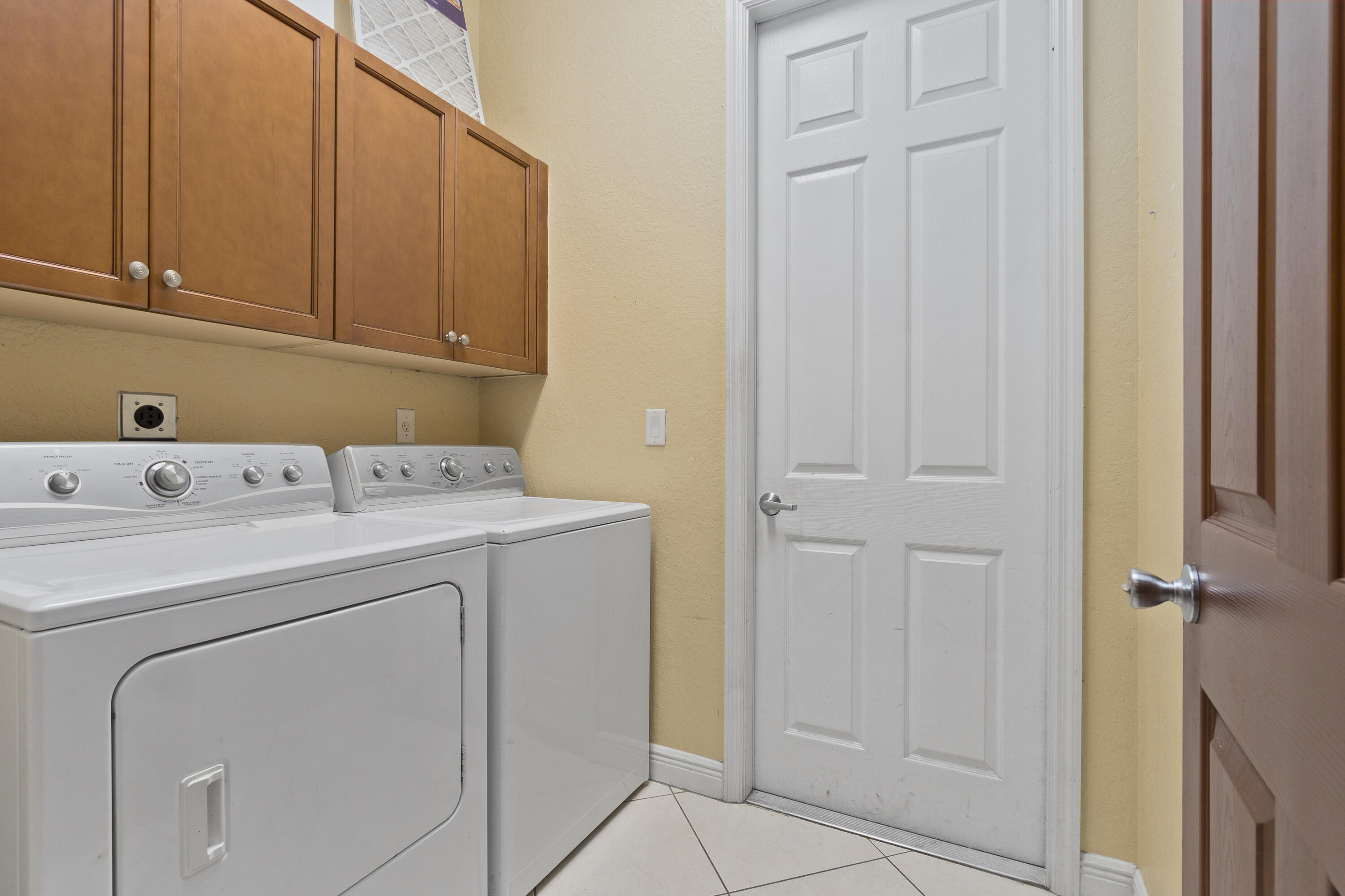 2716 Southeast Kern Road Port St. Lucie, FL 34984 - Photo 32 of 43 DSC08361