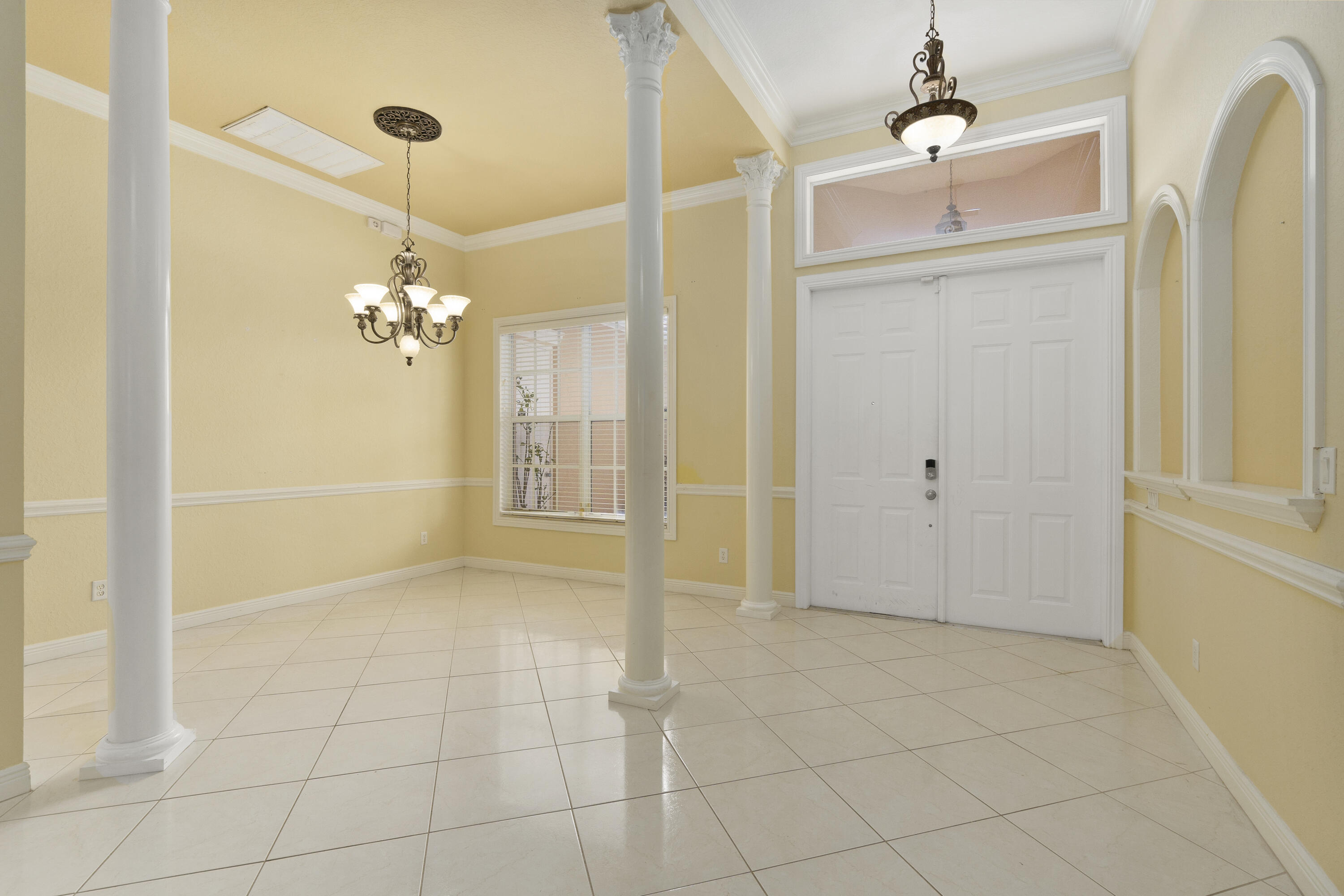 2716 Southeast Kern Road Port St. Lucie, FL 34984 - Photo 5 of 43 DSC08156
