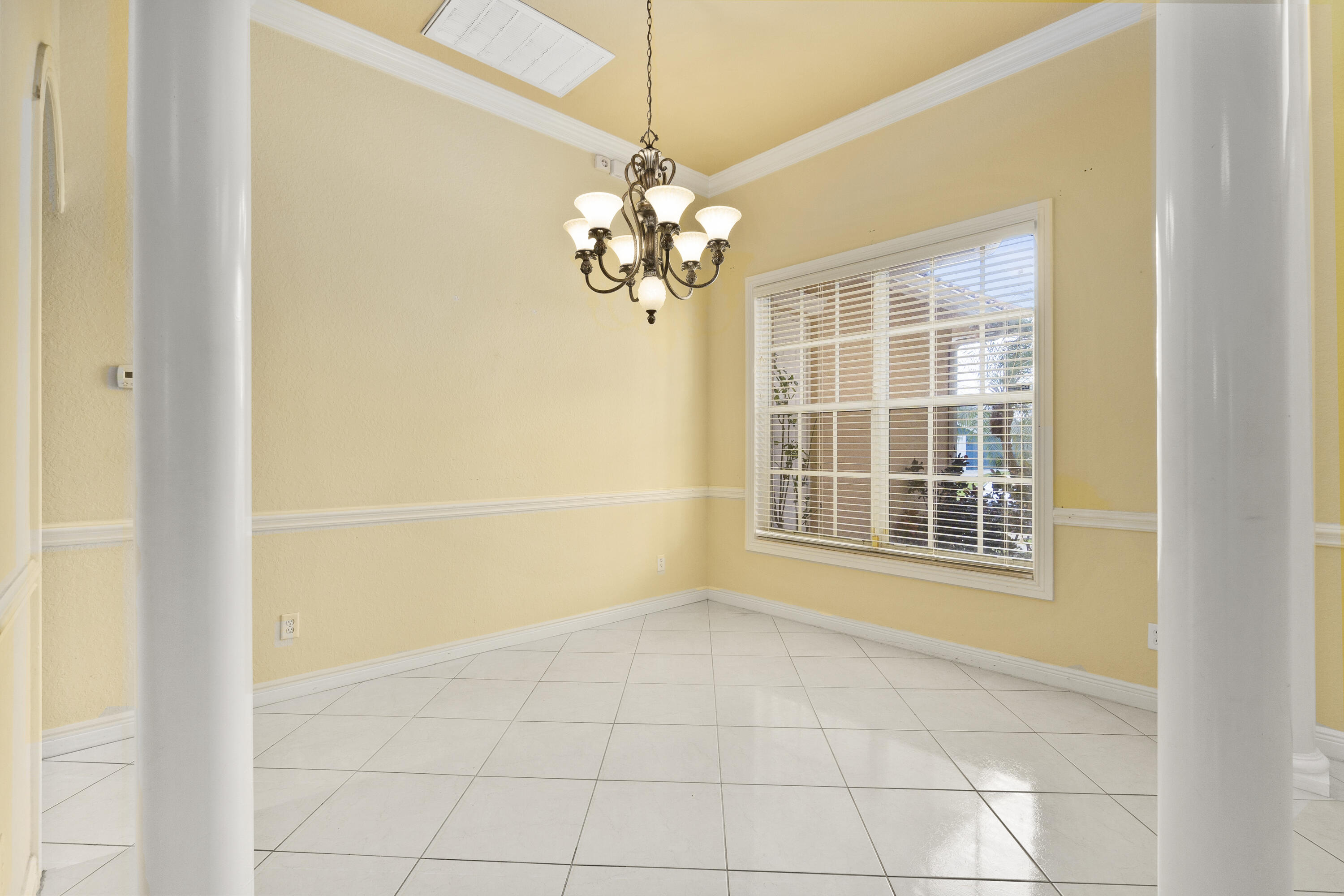 2716 Southeast Kern Road Port St. Lucie, FL 34984 - Photo 6 of 43 DSC08164