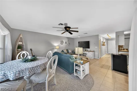 $225,000 | 1308 Southeast 42nd Street, Unit 5, Cape Coral, FL 33904