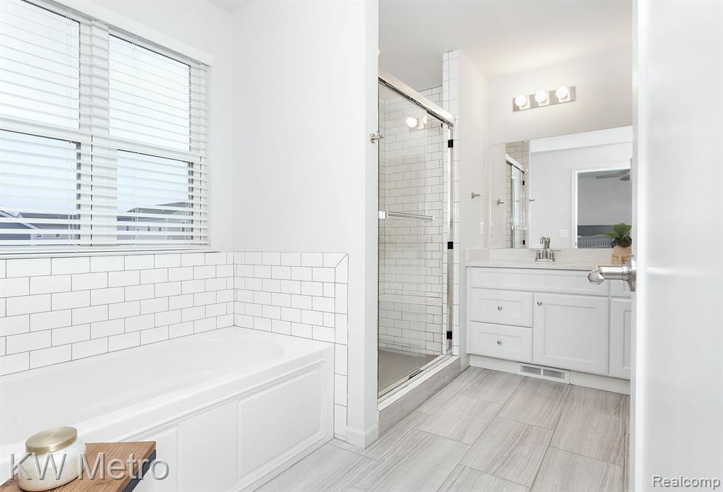 2401 Massoit Road Royal Oak, MI 48073 - Photo 23 of 44