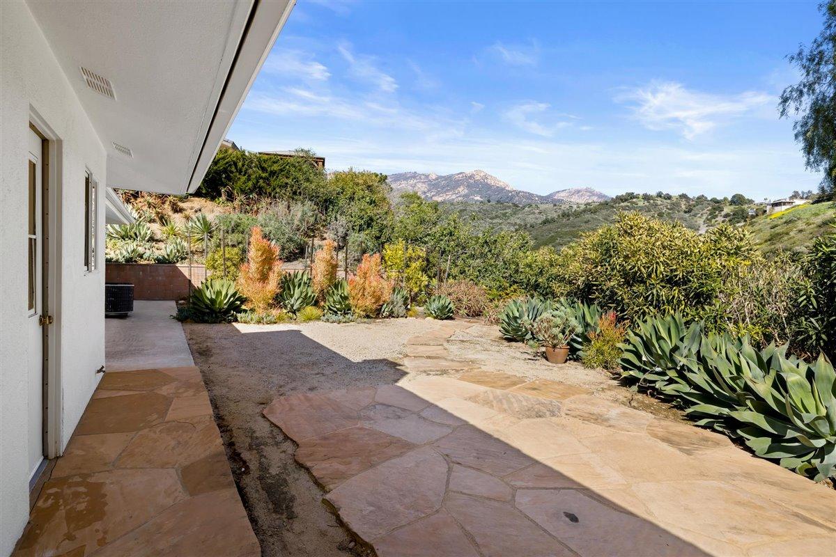 316 Northridge Road Santa Barbara, CA 93105 - Photo 32 of 46 27-7L5A0581