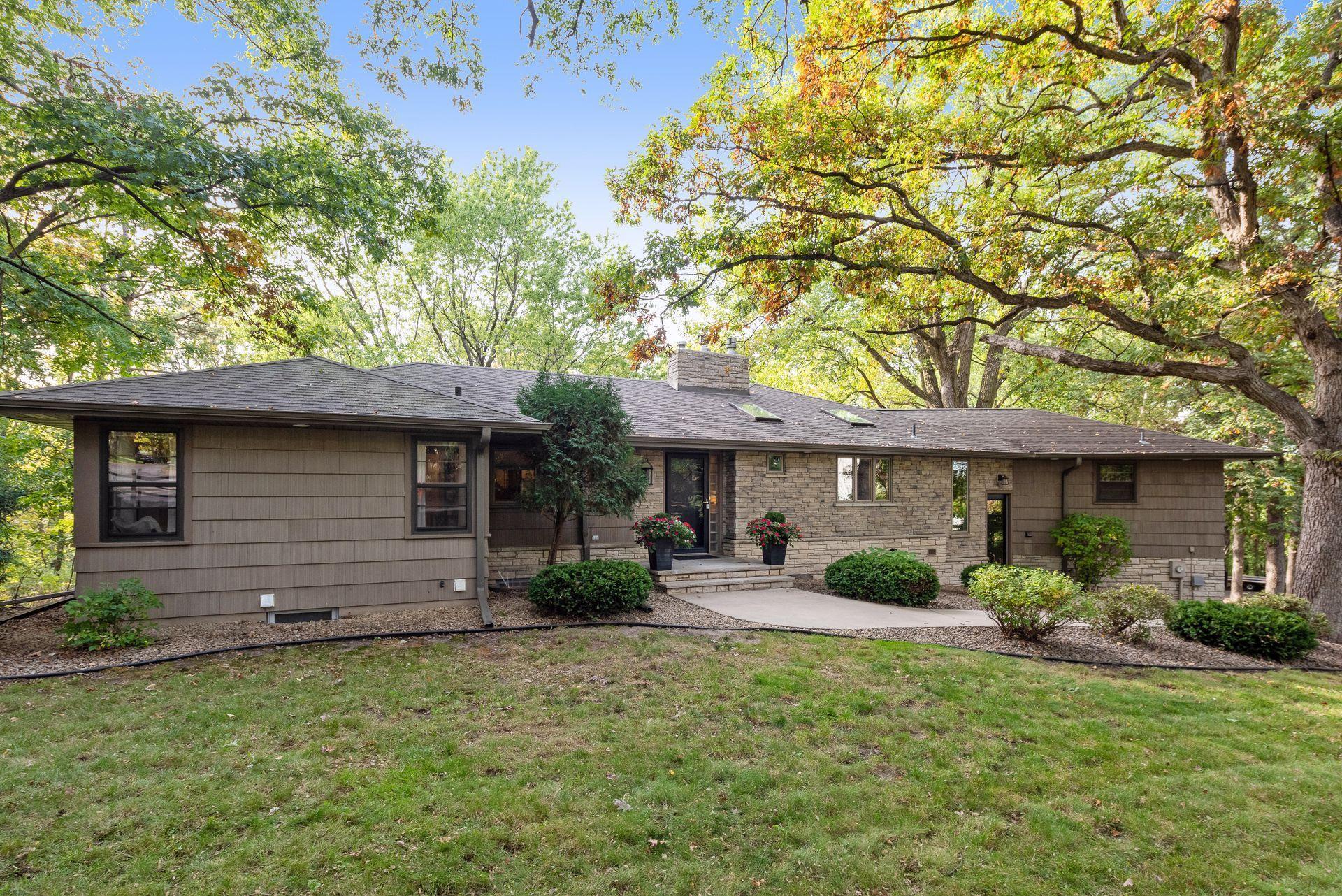 4608 Williston Road Minnetonka, MN 55345 - Photo 1 of 52 Gallery Image 1