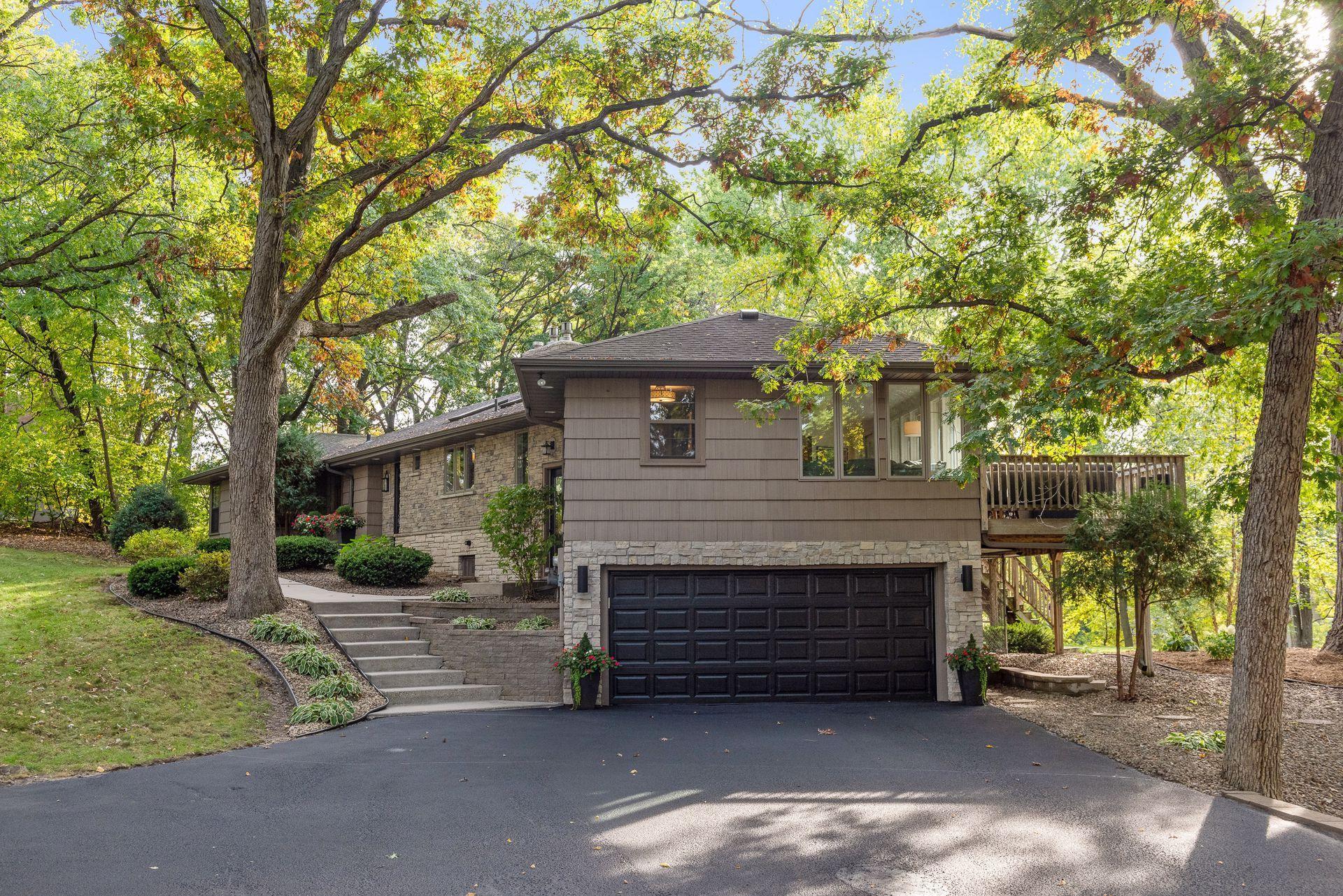 4608 Williston Road Minnetonka, MN 55345 - Photo 3 of 52 Gallery Image 3