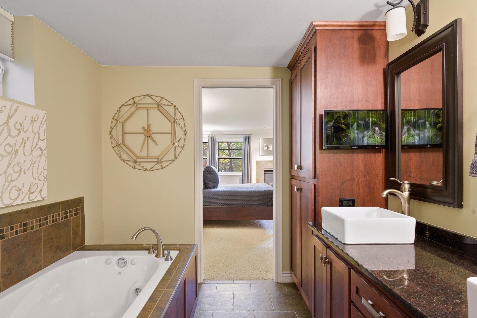 4608 Williston Road Minnetonka, MN 55345 - Photo 38 of 52 Gallery Image 38
