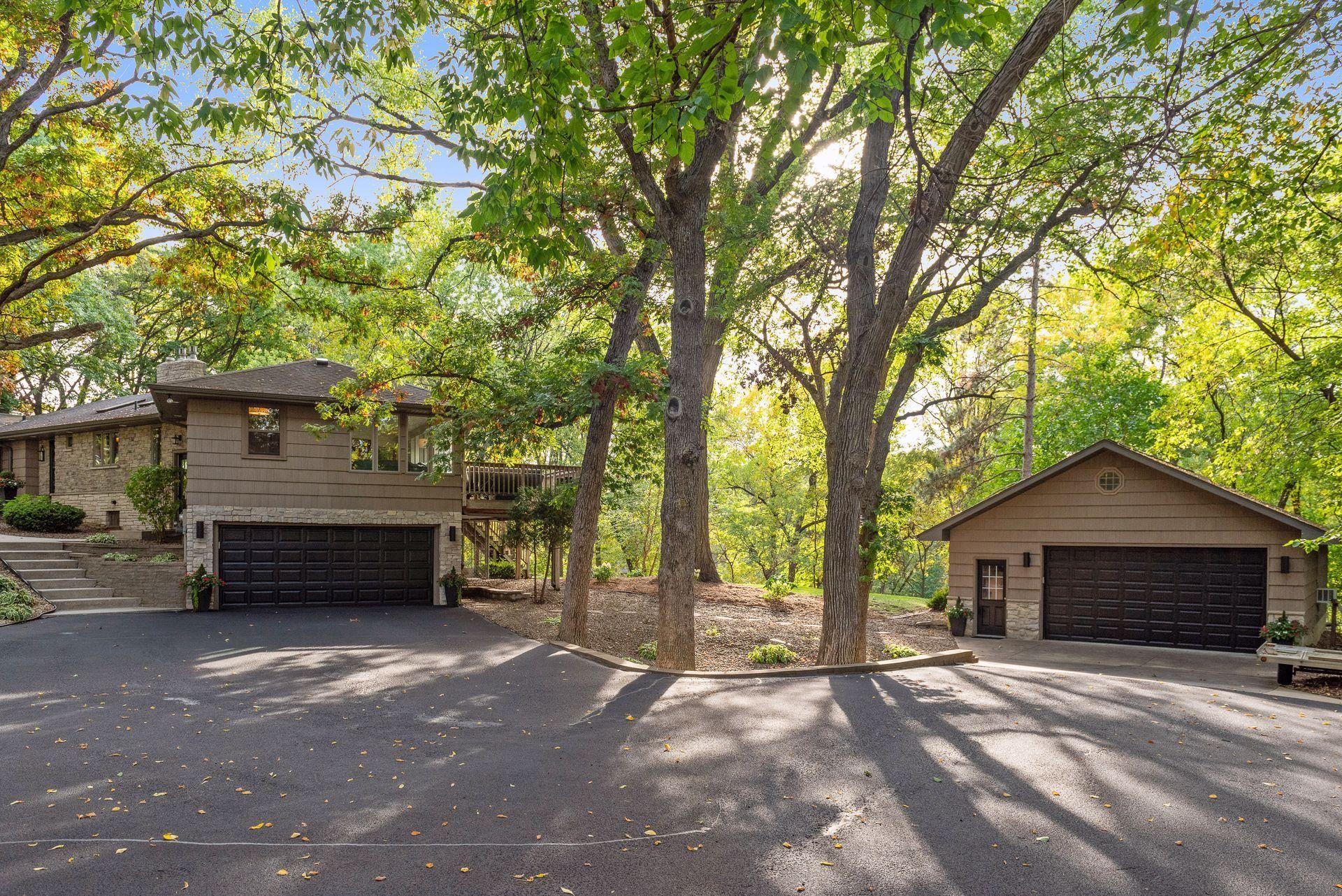 4608 Williston Road Minnetonka, MN 55345 - Photo 4 of 52 Gallery Image 4