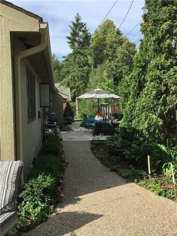 336 Stephens Road Grosse Pointe Farms, MI 48236 - Photo 20 of 22