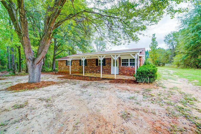 5426 Huff's Bridge Road Dearing, GA 30808 - Photo 1 of 41 Main View